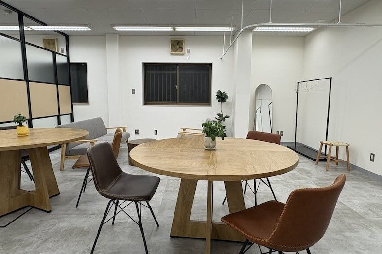 DICE STUDIO-higashi kawaguchi-｜控室を複数完備しており、大人数での撮影にも対応可能です