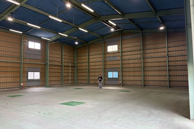 DICE STUDIO-higashi kawaguchi-｜建て込みセットや車両演出など自由度の高い撮影が可能