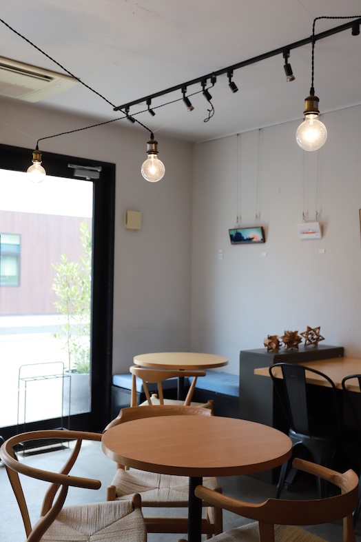 Cafekolm｜カフェでの食事シーンや団欒シーンに