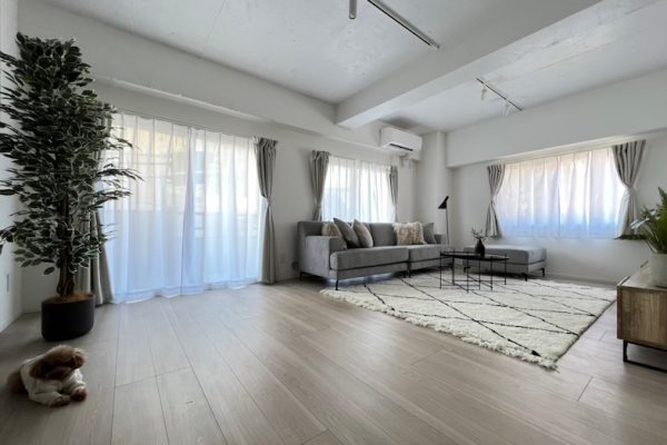 EBISU HOUSE