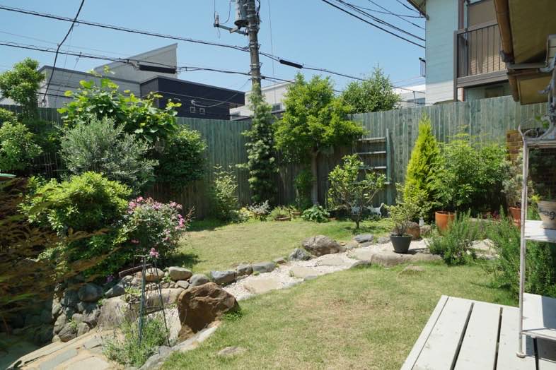 ノーマンハウス馬込｜【庭】植栽や芝生