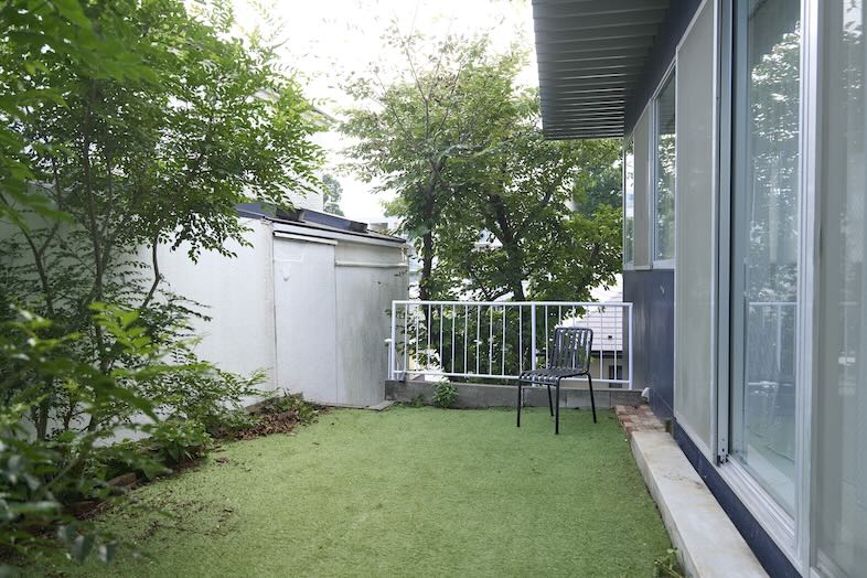 THE HOME｜【GARDEN】緑あふれる屋外テラス