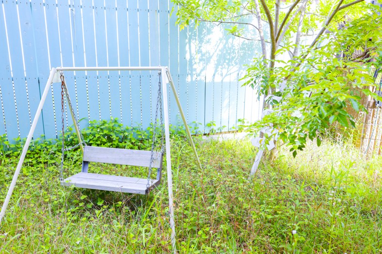 HOUSE STUDIO KUSCHEL｜【1F】ブランコのあるガーデンはMVやアパレル撮影に最適