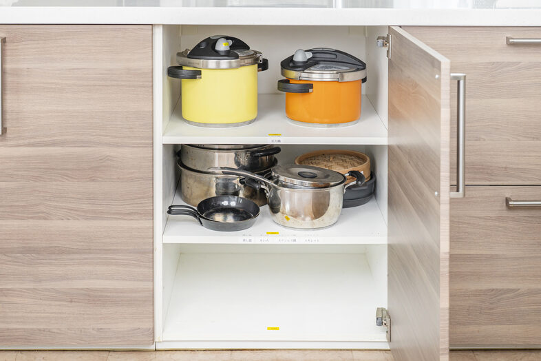麻布十番ルームキッチンスタジオ｜カラフルな圧力鍋と蒸し器
