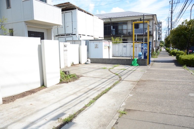 Gyotoku Terrace｜【外観】住宅街と道路を広く見渡せる屋外カット