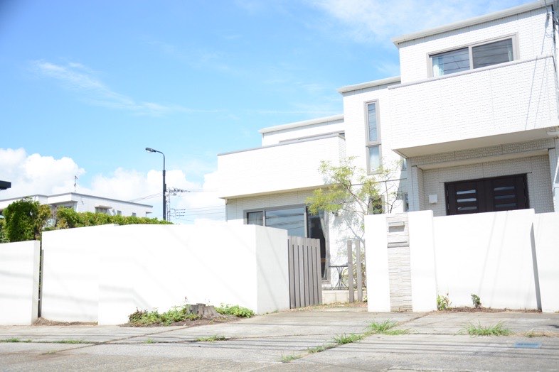 Gyotoku Terrace｜【外観】白を基調とした200㎡の広々とした戸建て