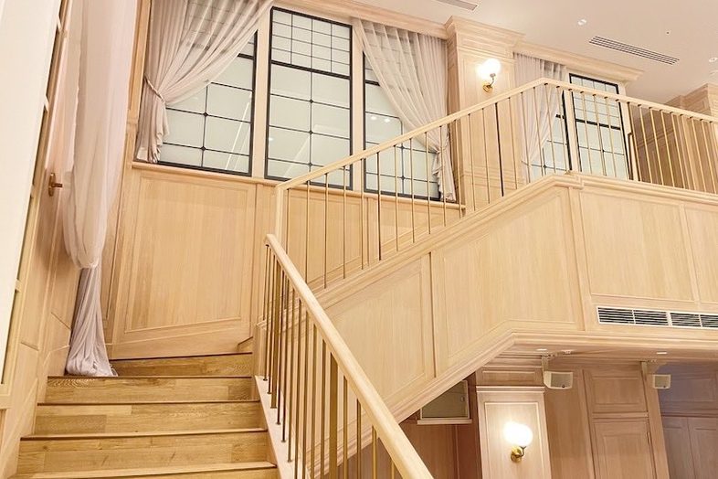 NEEDS京都烏丸(旧 InStyle wedding KYOTO)｜【6F バンケット】エレガントな階段