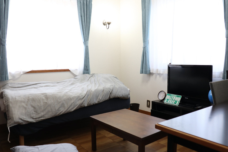 岩槻スタジオ｜落ち着いた一人部屋で再現VTR撮影に