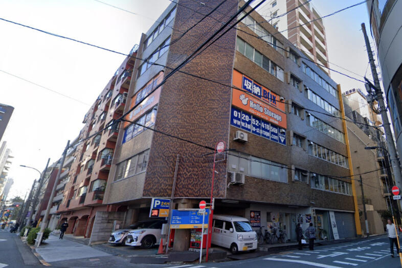 サモスタ新宿御苑店｜外観