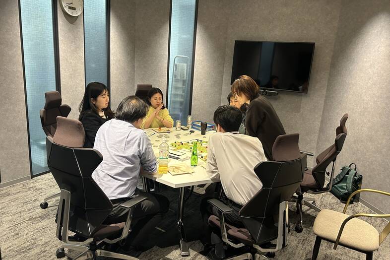 株式会社ホットスケープ 本社オフィス｜【執務室】会議シーン撮影イメージ