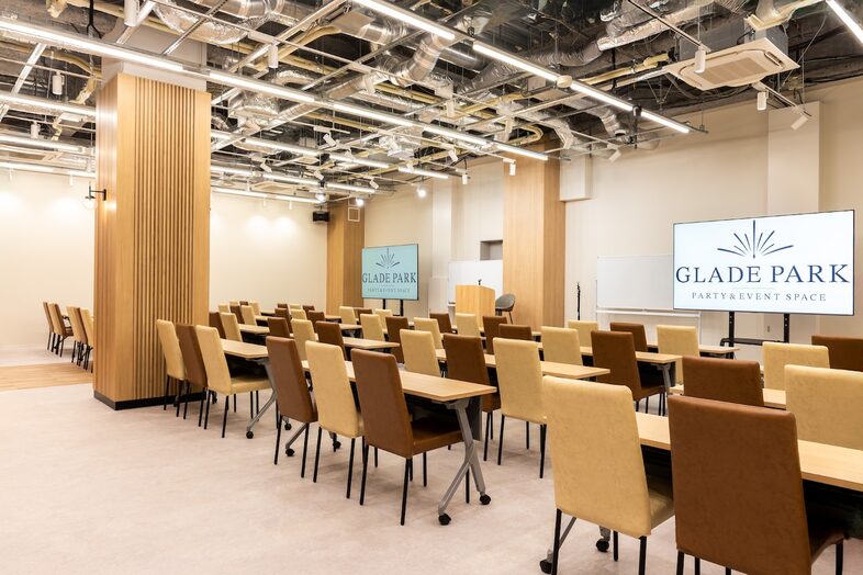 GOBLIN.品川HALL店｜講演会や研修シーンに最適な120人が入ることのできるホール