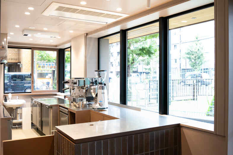 WAND-CAFE-｜大きな窓に囲まれたコーヒースタンドの設備※キッチンスペースの利用はできかねます