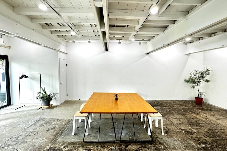 Fukagawa Garage｜元製本工場をリノベーションしたインダストリアルな空間
